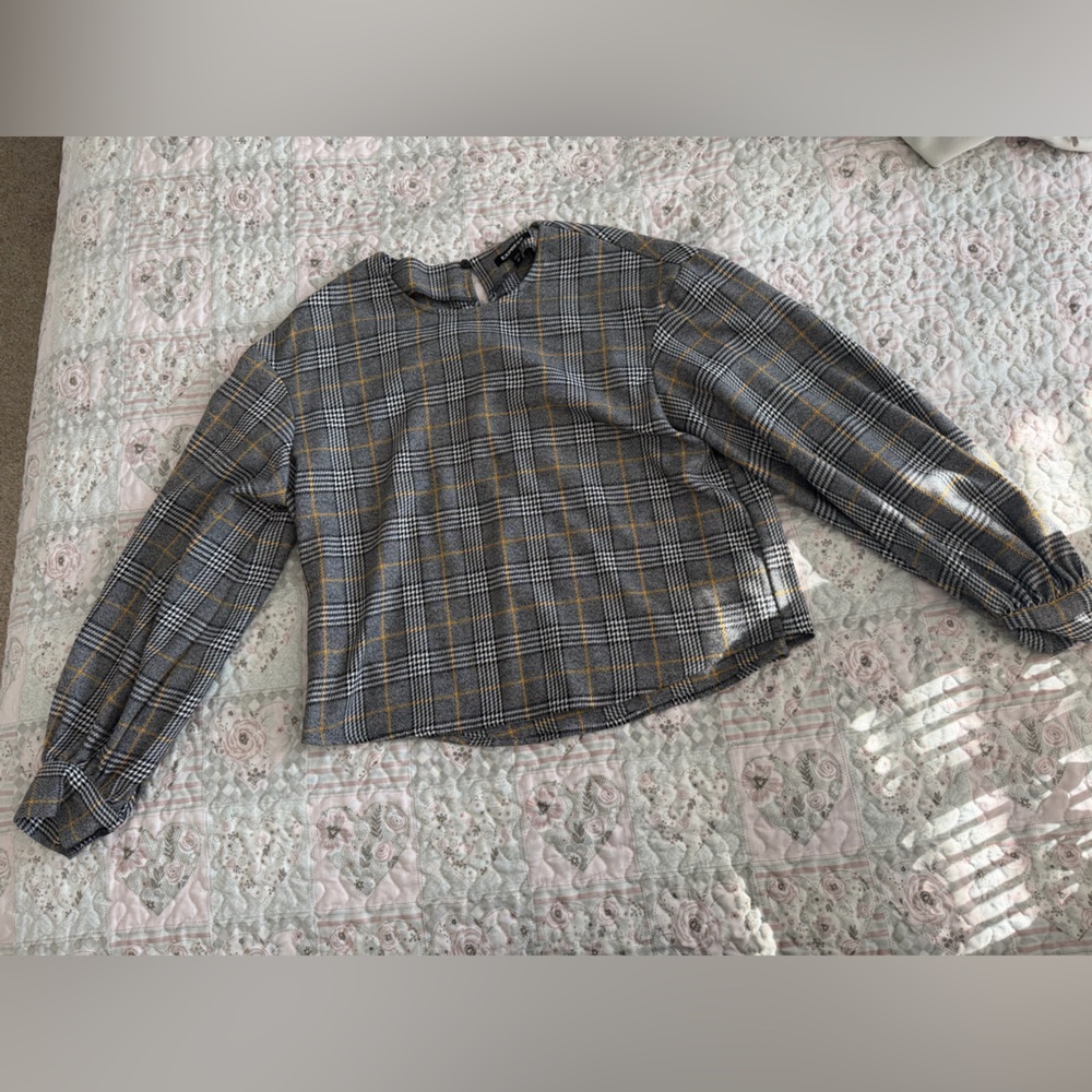 Express Black, Gray, White, and Goldish-Yellow Plaid Top. Size S. Gently Worn.